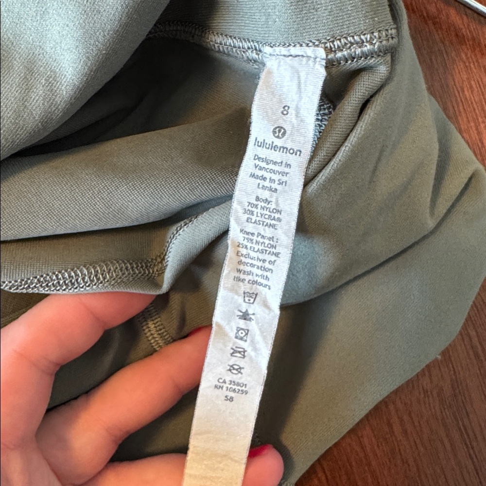 Green Lululemon Leggings - Picture 8 of 8